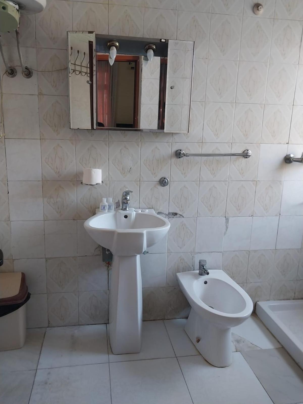 Hotel Luli City Center Durres Ngoại thất bức ảnh